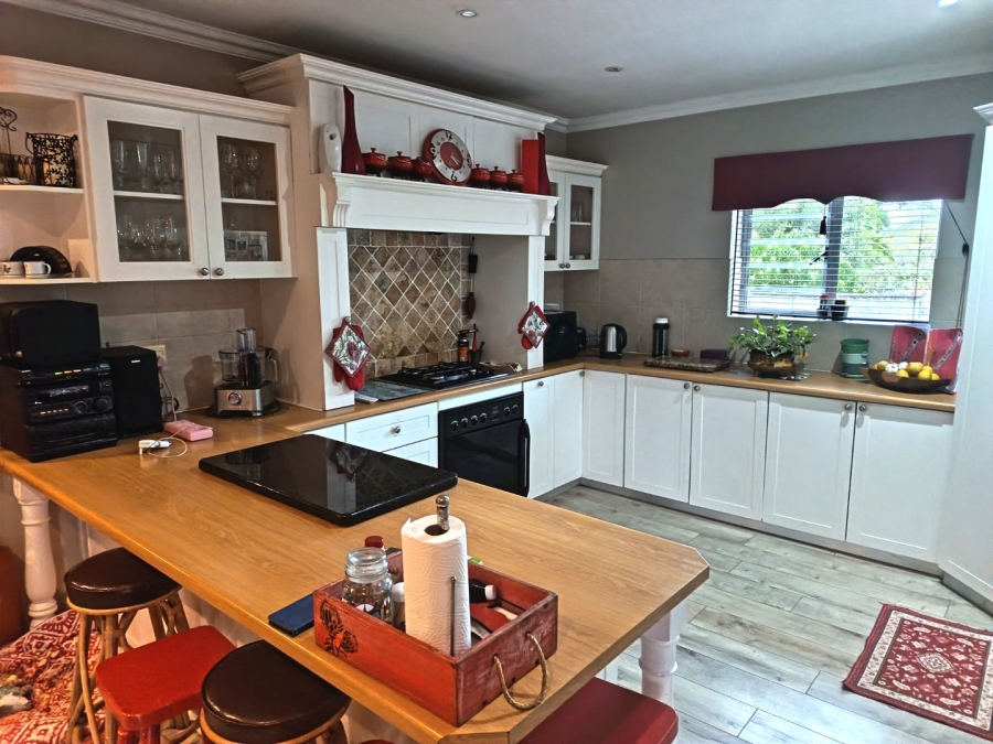 3 Bedroom Property for Sale in Blanco Western Cape